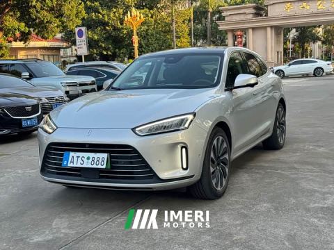 2022 AITO M5 Extended Range AWD Performance