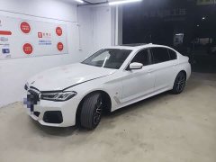 BMW 5 Series 2022 Facelift 525Li M Sport Package - ფოტო 1