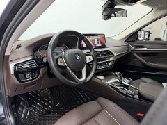 BMW 5 Series 530Li Luxury Edition Premium Package - ფოტო 7