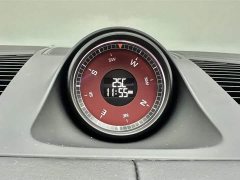 Porsche Cayenne Coupé 3.0T Platinum - ფოტო 17