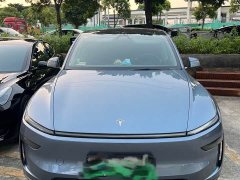 Tesla Model Y Rear-Wheel Drive - ფოტო 2
