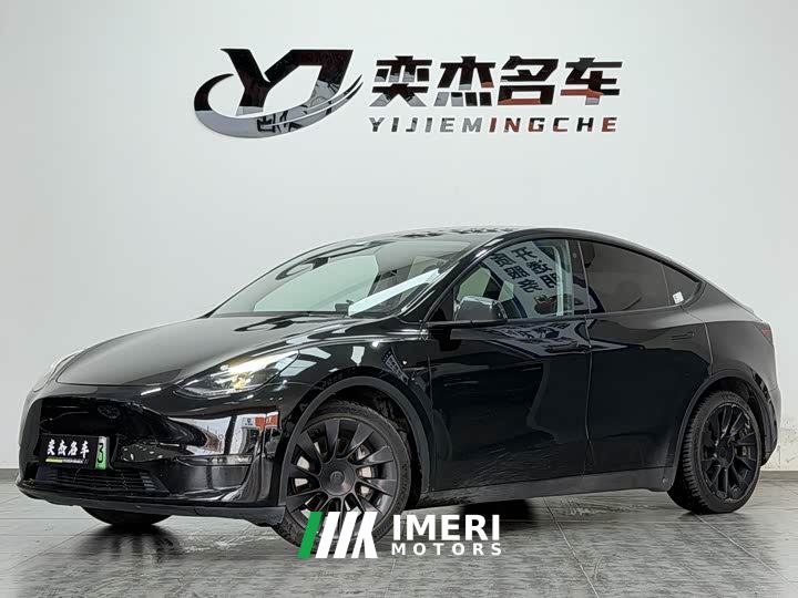 Tesla Model Y Long Range All-Wheel Drive