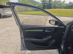SAIC MG i5 2021 1.5L CVT Star Shine Edition - ფოტო 11