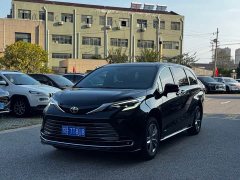Toyota Sienna 2024 2.5L Hybrid Luxury Edition - ფოტო 1