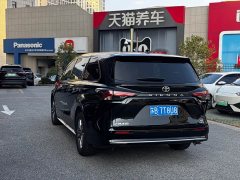 Toyota Sienna 2024 2.5L Hybrid Luxury Edition - ფოტო 9
