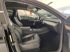 Tesla Model Y Rear-Wheel Drive - ფოტო 14
