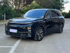 Li Auto L8 Pro - ფოტო 1