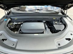 Li Auto L8 Pro - ფოტო 20