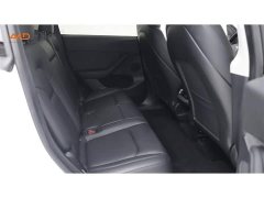 Tesla Model Y Long Range All-Wheel Drive - ფოტო 8