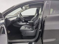 Tesla Model Y Long Range All-Wheel Drive - ფოტო 10