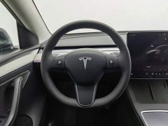 Tesla Model Y Long Range All-Wheel Drive - ფოტო 11