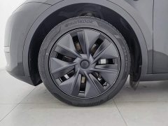 Tesla Model Y Long Range All-Wheel Drive - ფოტო 17