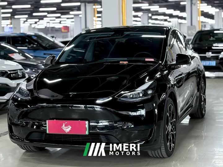 Tesla Model Y Facelift Rear-Wheel Drive