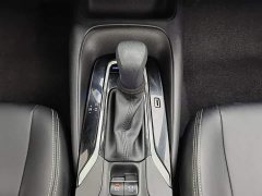 Toyota Corolla 2022 1.8L CVT Luxury - ფოტო 13