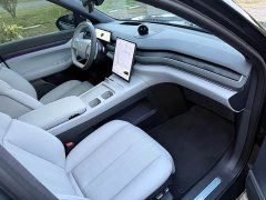 NIO ES8 100kWh Executive - ფოტო 12