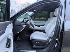 NIO ES8 100kWh Executive - ფოტო 4