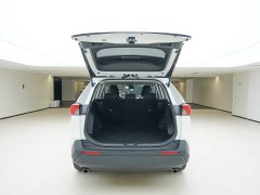 Toyota RAV4 2024 2.0L CVT FWD Urban Edition - ფოტო 5