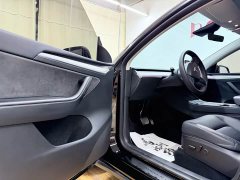 Tesla Model Y Rear-Wheel Drive - ფოტო 19