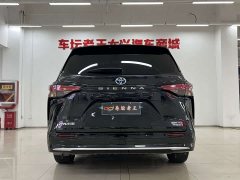 Toyota Sienna 2023 2.5L Hybrid Premium Edition - ფოტო 13