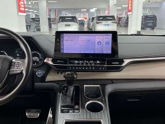 Toyota Sienna 2023 2.5L Hybrid Premium Edition - ფოტო 7