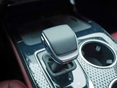 FAW Red Flag HS3 PHEV 117km Dynamic Edition - ფოტო 9