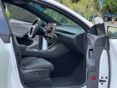 Tesla Model Y L Long Range All-Wheel Drive - ფოტო 12