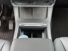 Tesla Model Y Rear-Wheel Drive - ფოტო 12