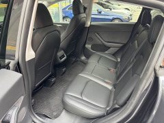 Tesla Model Y Rear-Wheel Drive - ფოტო 8