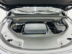 Li Auto L8 Pro - ფოტო 19