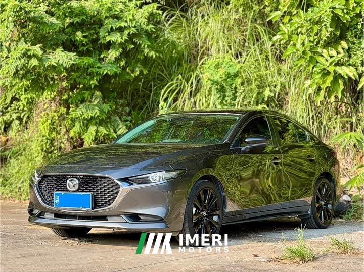 Mazda 3 Axela 2.0L Auto Obsidian Shining Edition