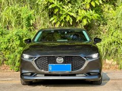 Mazda 3 Axela 2022 2.0L Auto Obsidian Shining Edition - ფოტო 2