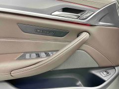 BMW 5 Series 530Li xDrive M Sport Package - ფოტო 13