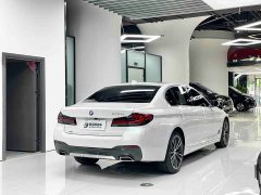 BMW 5 Series 530Li xDrive M Sport Package - ფოტო 15