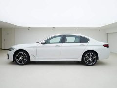 BMW 5 Series 530Li xDrive M Sport Package - ფოტო 3