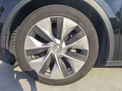 Tesla Model Y Long Range All-Wheel Drive - ფოტო 5