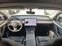 Tesla Model Y Long Range All-Wheel Drive - ფოტო 9