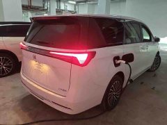 Buick GL8 New Energy Lusang Smart Comfort Edition - ფოტო 2
