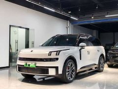 Lynk & Co Geely Lynk & Co 900 2.0T Ultra 6-Seater - ფოტო 1