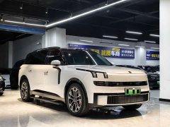 Lynk & Co Geely Lynk & Co 900 2.0T Ultra 6-Seater - ფოტო 3