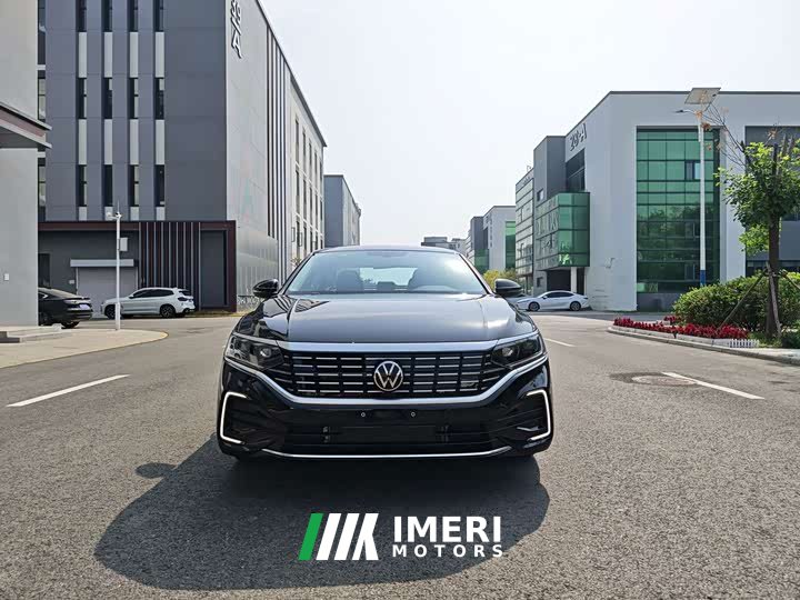 Volkswagen Passat Plug-in Hybrid 430PHEV Hybrid Business Edition