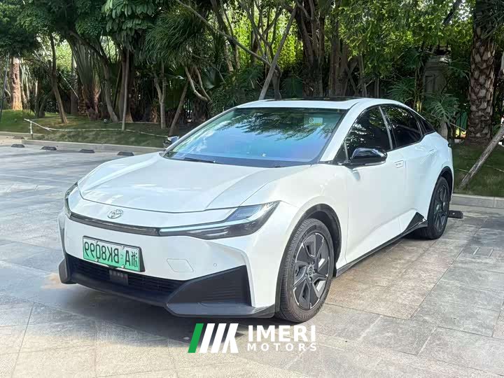 Toyota bZ3 517km Elite PRO - ავტომობილი ჩინეთიდან
