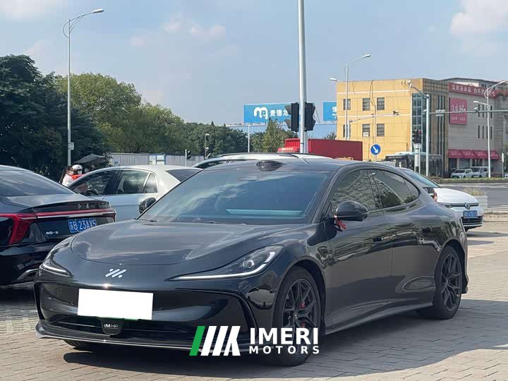 IM Motors Zhiji L6 Max Standard Edition - ავტომობილი ჩინეთიდან
