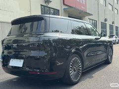 IM Motors Zhiji LS8 52 Max Luxury Six-Seater - ფოტო 10