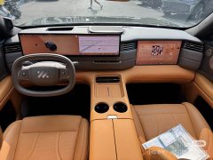 IM Motors Zhiji LS8 52 Max Luxury Six-Seater - ფოტო 7