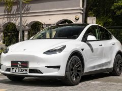 Tesla Model Y 2023 Rear-Wheel Drive - ფოტო 3
