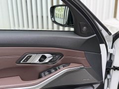 BMW 3 Series 325i M Sport Night Edition Package - ფოტო 10
