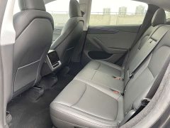Tesla Model Y Rear-Wheel Drive - ფოტო 9