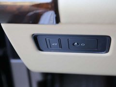 Land Rover Range Rover 3.0 L6 Heritage Extended Wheelbase Classic Edition - ფოტო 13
