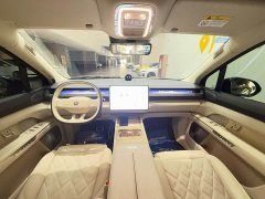 NIO ES8 Six-Seat Executive Signature Edition - ფოტო 7