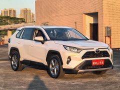Toyota RAV4 2022 2.0L CVT FWD Fashion Plus - ფოტო 3